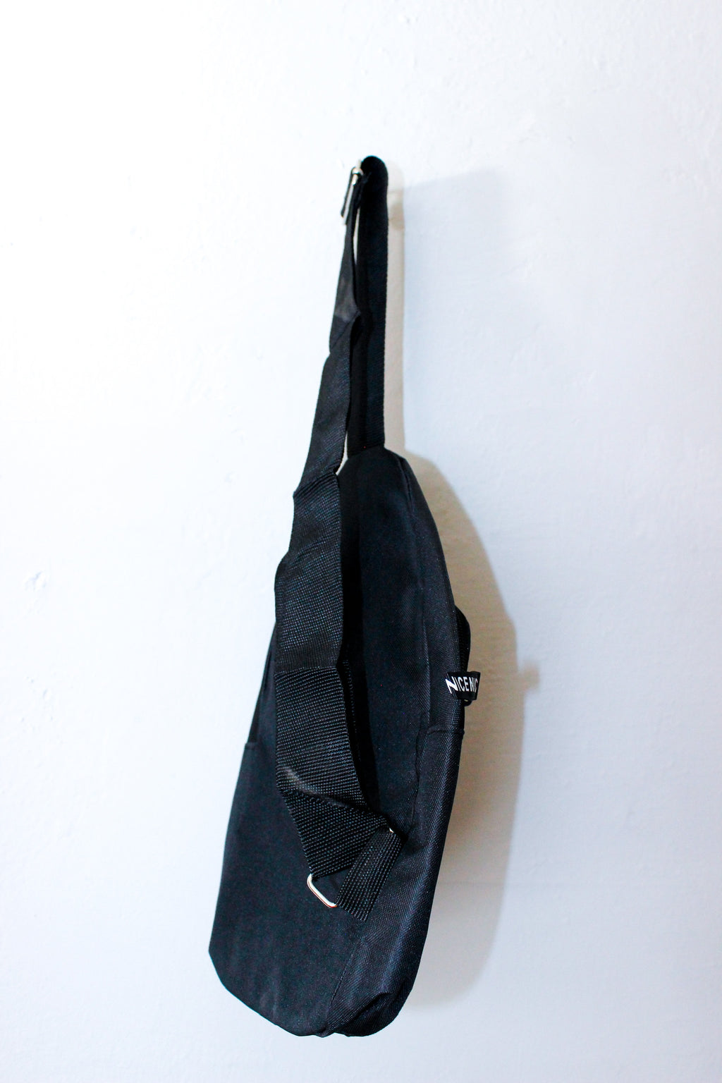 Cross body - (unisex) Black