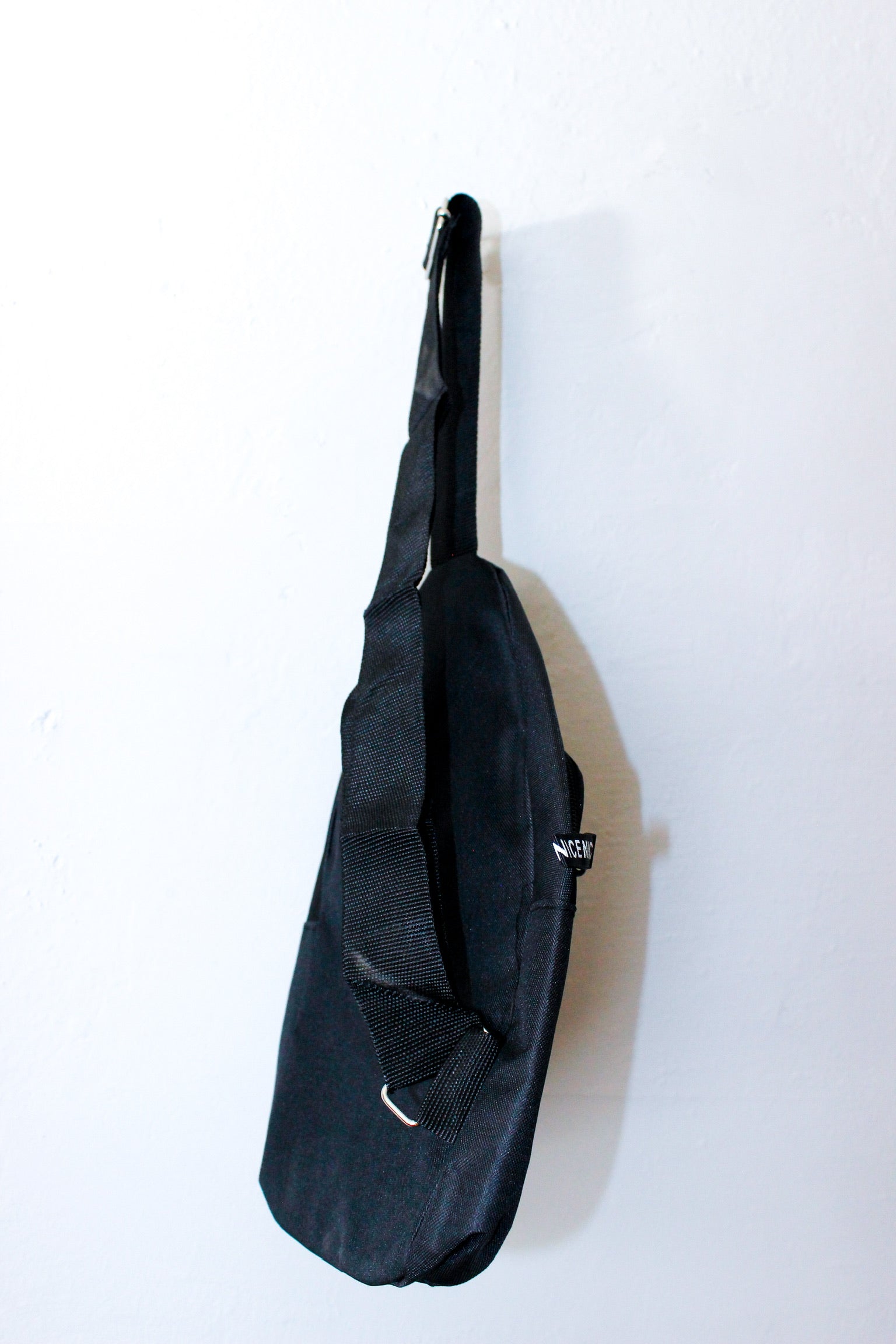 Cross body - (unisex) Black